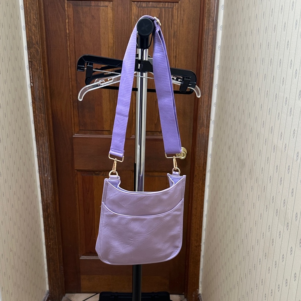 Lavender Shoulder Bag Ahdorned